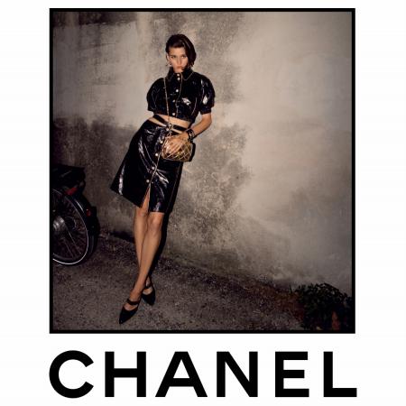 Chanel catalogue in New York | Spring-Summer 2022 Ready-to-Wear | 5/24/2022 - 7/25/2022