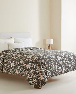 FLORAL PRINT DUVET COVER offers at $89.9 in ZARA HOME