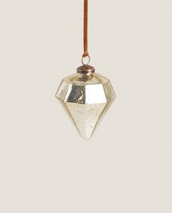 Diamond Christmas Ornament offers at $14.9 in ZARA HOME
