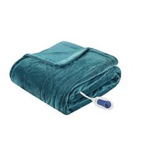 Beautyrest Heated Plush Oversized Throw offers at $74.99 in Kohl's