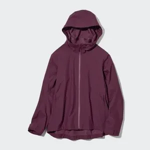 BLOCKTECH Parka offers at $29.9 in Uniqlo