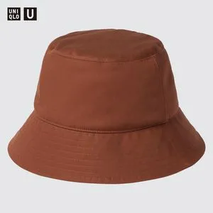 U BLOCKTECH Hat offers at $9.9 in Uniqlo