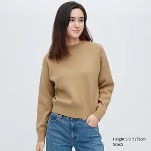 Smooth Cotton Long-Sleeve Crew Neck Sweater offers at $19.9 in Uniqlo