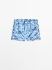 Zigzag Print Swimming Trunks offers at $69.9 in Massimo Dutti