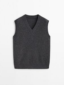Cashmere And Wool Blend Waistcoat - Limited Edition offers at $119 in Massimo Dutti