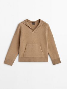 100% Wool Knit Hoodie offers at $169 in Massimo Dutti