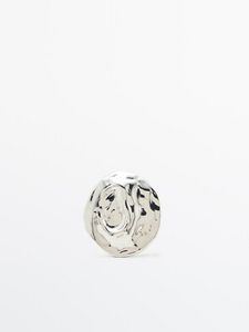 Round Textured Brooch - Limited Edition offers at $49.9 in Massimo Dutti