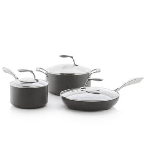 Chef Series II Cookware Essential Set offers at $778 in Tupperware