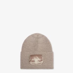 Dove gray wool hat offers at $720 in Fendi