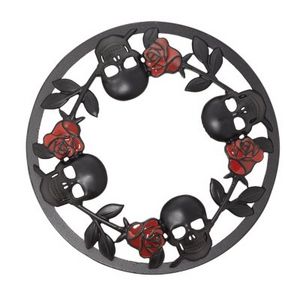 Skulls and Roses - Spooky Party     Skulls and Roses - Spooky Party offers at $7.2 in Yankee Candle